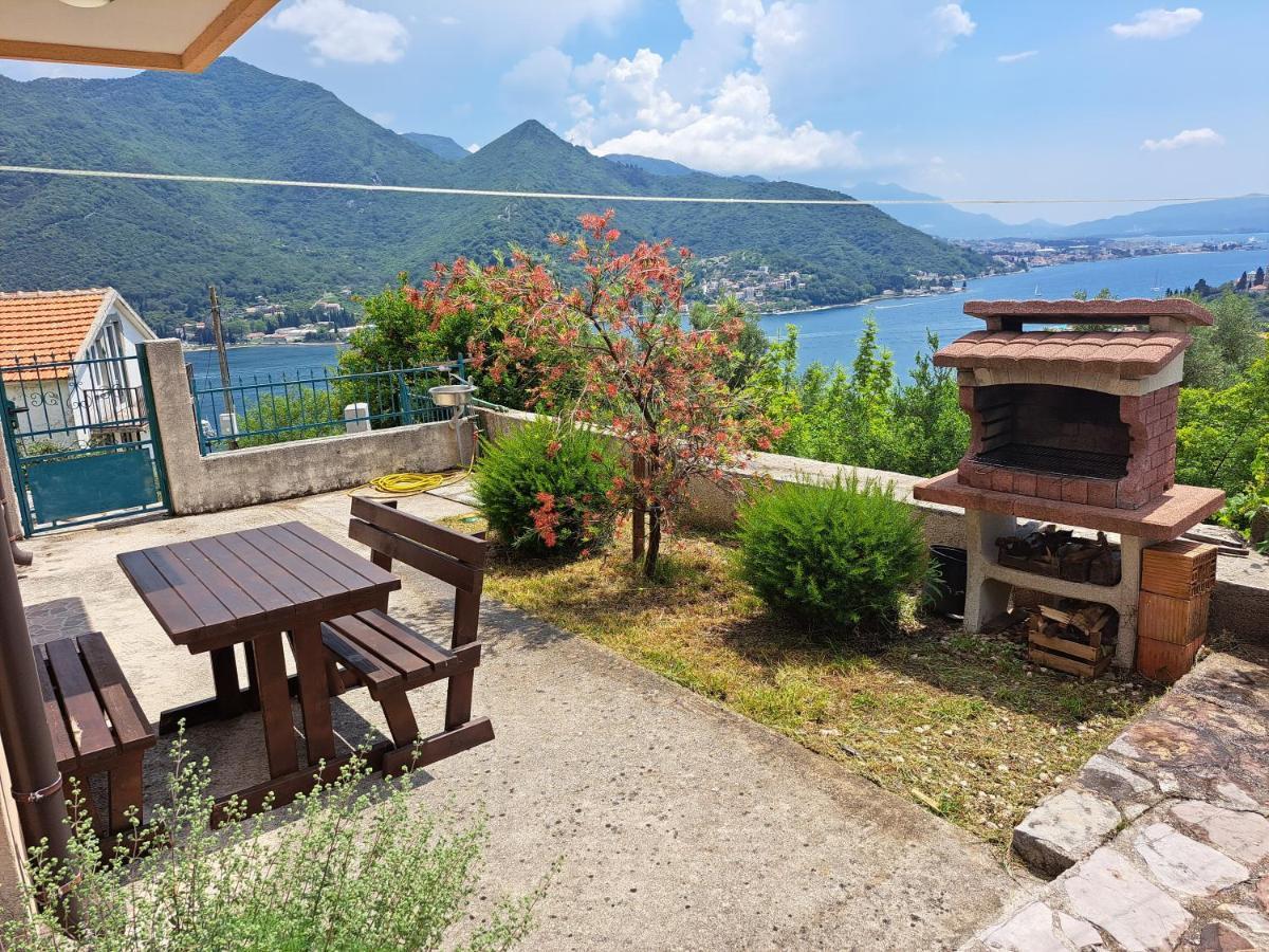 Holiday Home Sunny Hill Kamenari Exteriör bild
