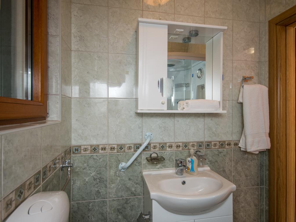 Holiday Home Sunny Hill Kamenari Rum bild